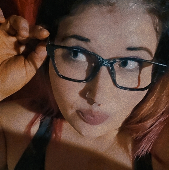 Meet your Posher, Bree - Picture 1 of 1